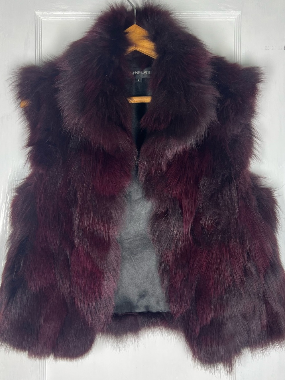 Genuine Fox Fur Adrienne Landau Bordeaux Burgundy Fur Vest